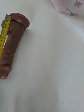 Snapshot of uleglasuczPL chatting on 09/10/25, 01:55 uleglasuczPL online show from 09/10/25, 01:55