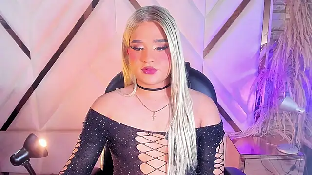 Elody Preysler69 online show from 12/16/25, 03:44