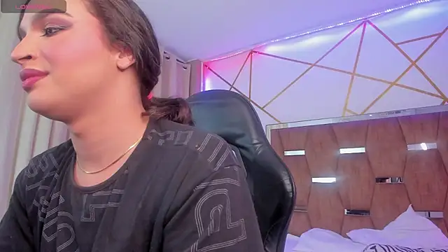 Snapshot of KylieVictoria chatting on 01/15/25, 05:08 KylieVictoria online show from 01/15/25, 05:08