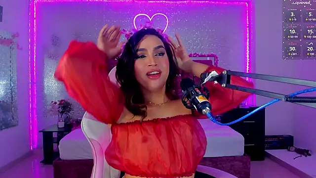 Snapshot of KylieVictoria chatting on 03/07/25, 05:08 KylieVictoria online show from 03/07/25, 05:08