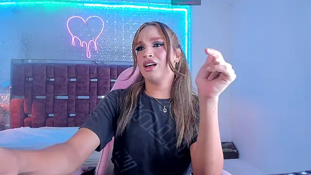 Snapshot of KylieVictoria chatting on 11/04/25, 05:28 KylieVictoria online show from 11/04/25, 05:28