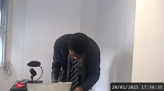 Snapshot of Mastertopdome chatting on 01/20/25, 09:01 Mastertopdome online show from 01/20/25, 09:01