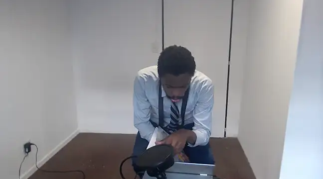 Snapshot of Mastertopdome chatting on 02/01/25, 09:40 Mastertopdome online show from 02/01/25, 09:40