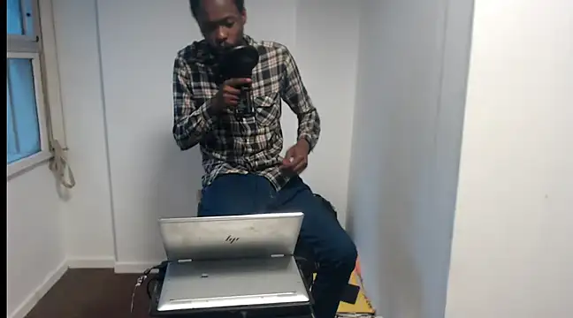 Snapshot of Mastertopdome chatting on 02/03/25, 10:43 Mastertopdome online show from 02/03/25, 10:43