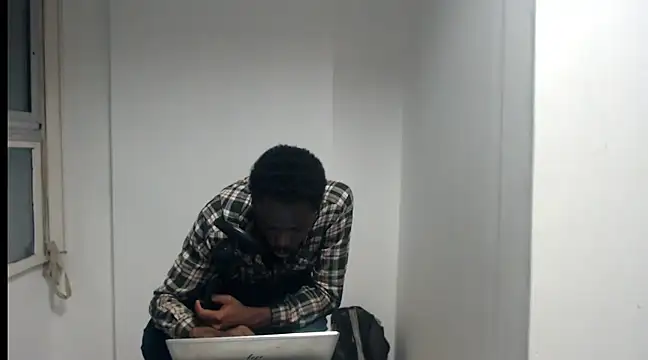 Snapshot of Mastertopdome chatting on 02/04/25, 01:45 Mastertopdome online show from 02/04/25, 01:45