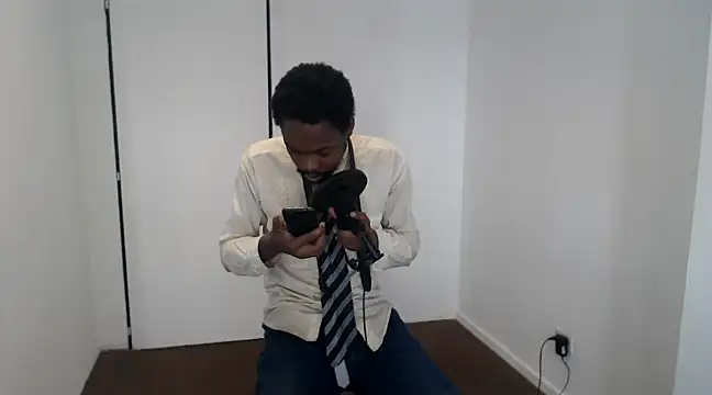 Snapshot of Mastertopdome chatting on 03/17/25, 04:22 Mastertopdome online show from 03/17/25, 04:22