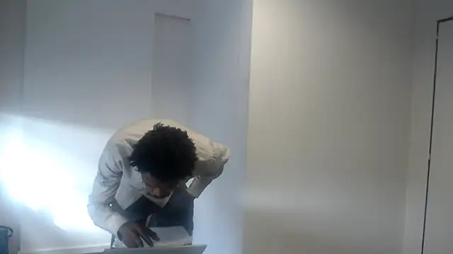 Snapshot of Mastertopdome chatting on 09/24/25, 06:44 Mastertopdome online show from 09/24/25, 06:44