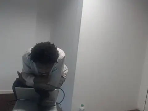 Snapshot of Mastertopdome chatting on 09/27/25, 01:16 Mastertopdome online show from 09/27/25, 01:16