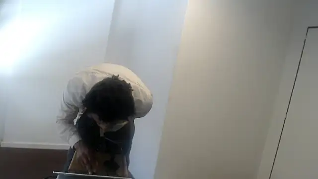 Snapshot of Mastertopdome chatting on 10/14/25, 03:13 Mastertopdome online show from 10/14/25, 03:13