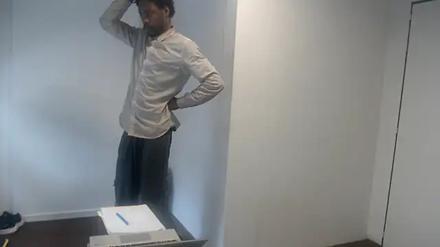 Snapshot of Mastertopdome chatting on 10/17/25, 03:03 Mastertopdome online show from 10/17/25, 03:03