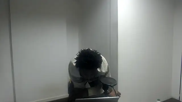 Snapshot of Mastertopdome chatting on 11/10/25, 12:53 Mastertopdome online show from 11/10/25, 12:53