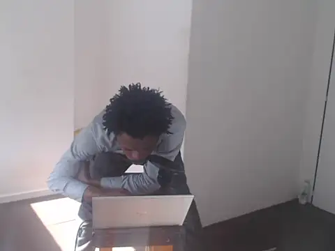 Snapshot of Mastertopdome chatting on 11/25/25, 12:05 Mastertopdome online show from 11/25/25, 12:05