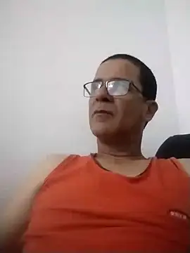 Snapshot of barboza991 chatting on 01/28/25, 11:39 barboza991 online show from 01/28/25, 11:39