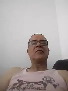 Snapshot of barboza991 chatting on 02/04/25, 01:34 barboza991 online show from 02/04/25, 01:34