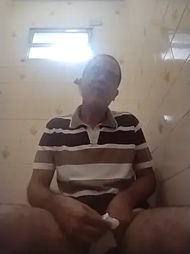 Snapshot of barboza991 chatting on 03/15/25, 12:02 barboza991 online show from 03/15/25, 12:02