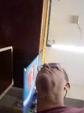 Snapshot of barboza991 chatting on 09/11/25, 01:00 barboza991 online show from 09/11/25, 01:00