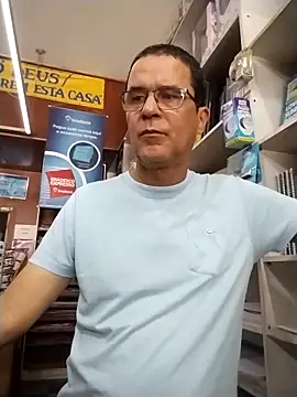 Snapshot of barboza991 chatting on 09/30/25, 12:43 barboza991 online show from 09/30/25, 12:43