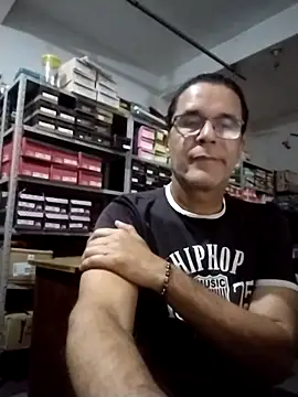 Snapshot of barboza991 chatting on 10/03/25, 07:44 barboza991 online show from 10/03/25, 07:44