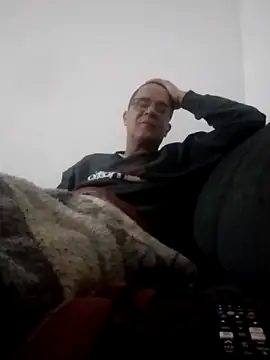 Snapshot of barboza991 chatting on 10/11/25, 01:27 barboza991 online show from 10/11/25, 01:27