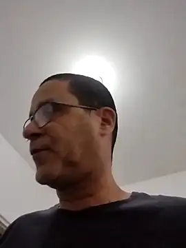 Snapshot of barboza991 chatting on 10/25/25, 03:51 barboza991 online show from 10/25/25, 03:51