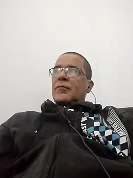 Snapshot of barboza991 chatting on 11/07/25, 10:26 barboza991 online show from 11/07/25, 10:26