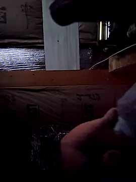 Snapshot of alienbunny chatting on 01/05/25, 07:49 alienbunny online show from 01/05/25, 07:49