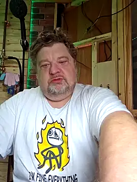 Snapshot of alienbunny chatting on 01/14/25, 05:12 alienbunny online show from 01/14/25, 05:12