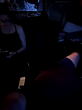 Snapshot of alienbunny chatting on 02/06/25, 05:14 alienbunny online show from 02/06/25, 05:14