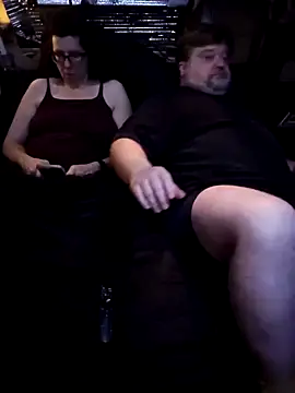 Snapshot of alienbunny chatting on 02/13/25, 04:43 alienbunny online show from 02/13/25, 04:43