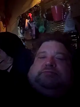 Snapshot of alienbunny chatting on 02/16/25, 04:09 alienbunny online show from 02/16/25, 04:09