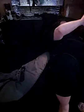 Snapshot of alienbunny chatting on 02/18/25, 04:58 alienbunny online show from 02/18/25, 04:58