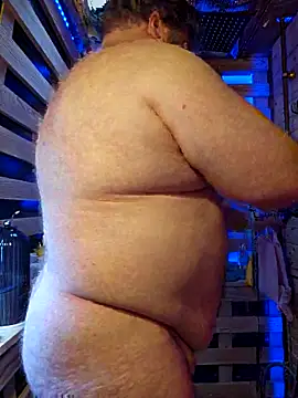 Snapshot of alienbunny chatting on 03/12/25, 09:03 alienbunny online show from 03/12/25, 09:03