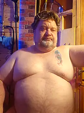 Snapshot of alienbunny chatting on 11/11/25, 04:56 alienbunny online show from 11/11/25, 04:56