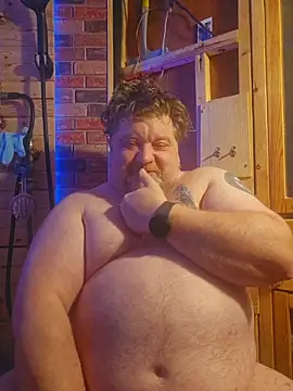 Snapshot of alienbunny chatting on 02/06/26, 05:56 alienbunny online show from 02/06/26, 05:56