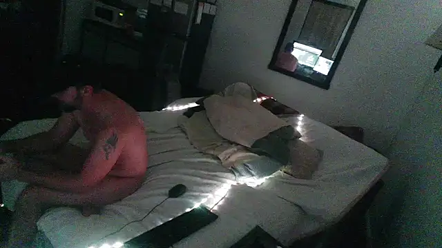 Snapshot of Cooperstone chatting on 12/11/24, 07:25 Cooperstone online show from 12/11/24, 07:25