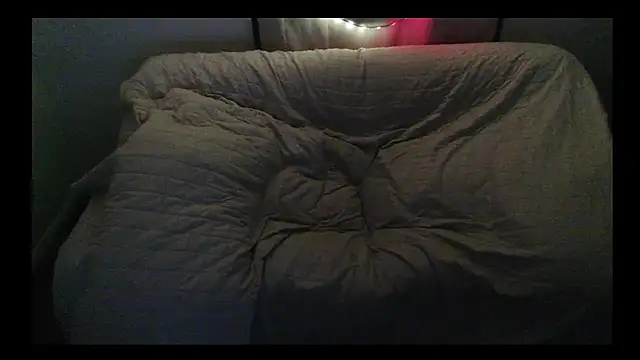 Snapshot of Cooperstone chatting on 12/18/24, 12:32 Cooperstone online show from 12/18/24, 12:32