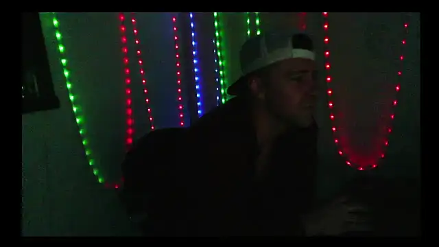 Snapshot of Cooperstone chatting on 12/20/24, 01:14 Cooperstone online show from 12/20/24, 01:14