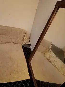 Snapshot of Cooperstone chatting on 01/11/25, 08:10 Cooperstone online show from 01/11/25, 08:10