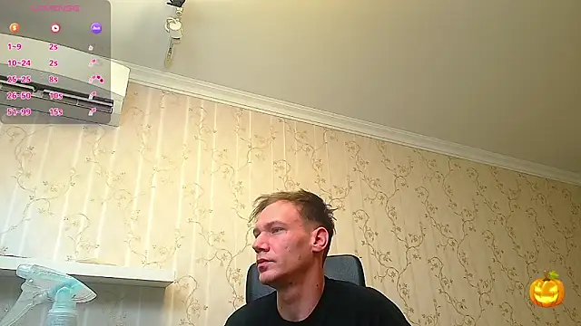 Snapshot of MateoBenjaminX chatting on 10/31/25, 05:41 MateoBenjaminX online show from 10/31/25, 05:41