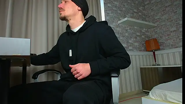 MateoBenjaminX online show from 12/22/25, 11:18