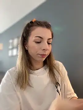 Mia Ethan online show from 06/11/26, 07:17