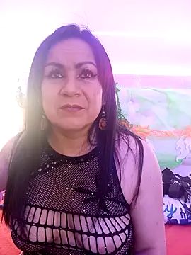 jescaoporto4 online show from 10/28/25, 01:58