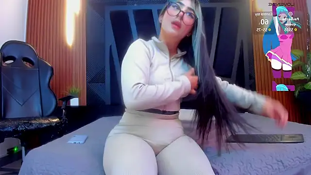 Snapshot of Alahia_Dangelo chatting on 01/24/25, 02:30 Alahia Dangelo online show from 01/24/25, 02:30