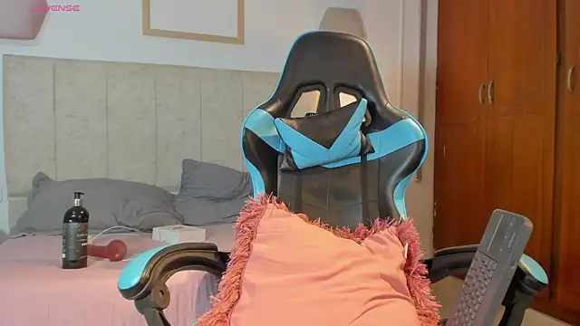  maria foxx  online show from 04/07/26, 06:08