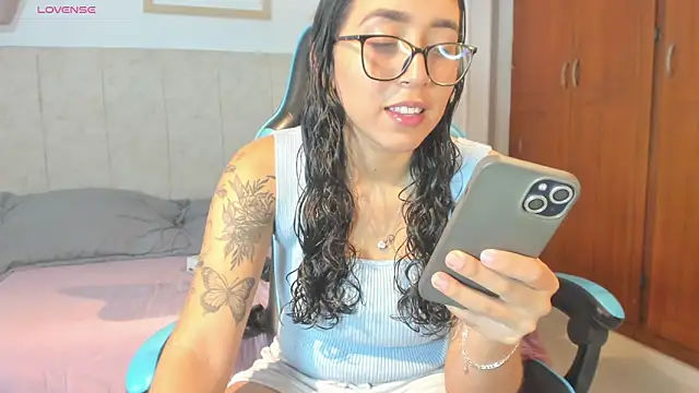  maria foxx  online show from 04/10/26, 04:44