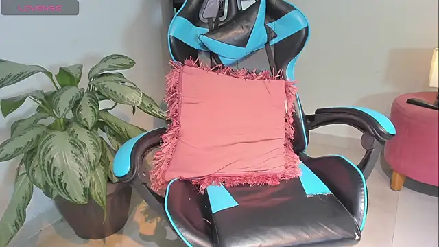  maria foxx  online show from 05/20/26, 05:52