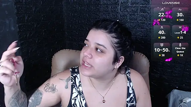 Snapshot of _ValeryStone_ chatting on 09/20/25, 10:27  ValeryStone  online show from 09/20/25, 10:27