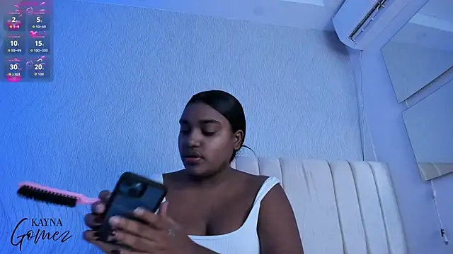 Snapshot of kayna_gomez chatting on 12/04/25, 07:00 kayna gomez online show from 12/04/25, 07:00