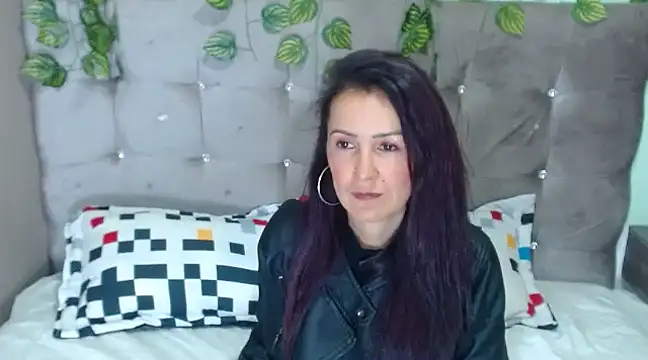 Snapshot of saray_hot202cl chatting on 01/05/25, 02:38 saray hot202cl online show from 01/05/25, 02:38