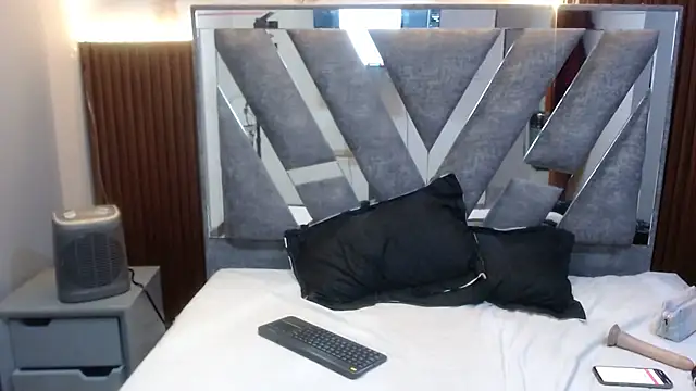 Snapshot of saray_hot202cl chatting on 11/18/25, 03:23 saray hot202cl online show from 11/18/25, 03:23